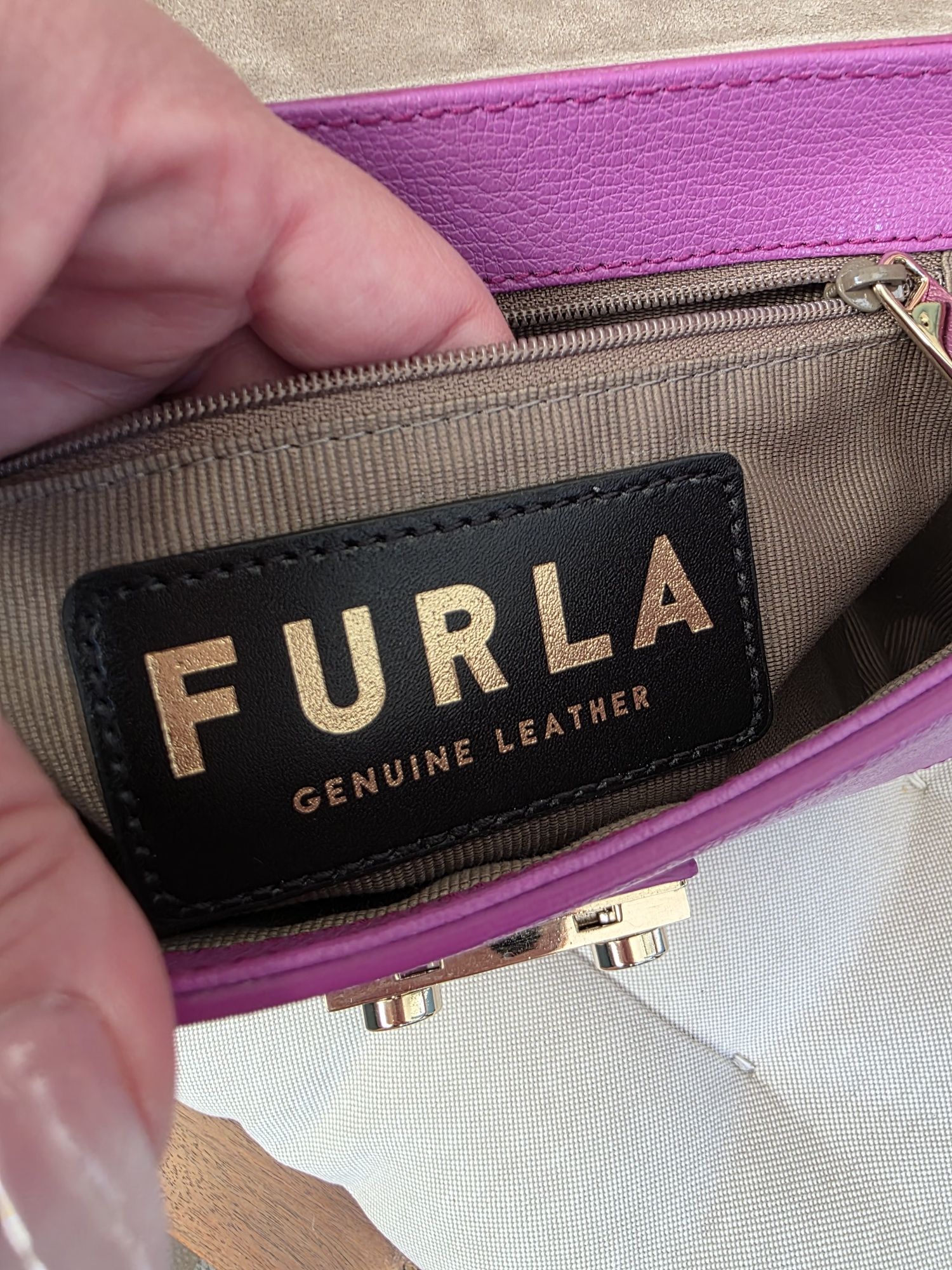 Furla metropolis чанта