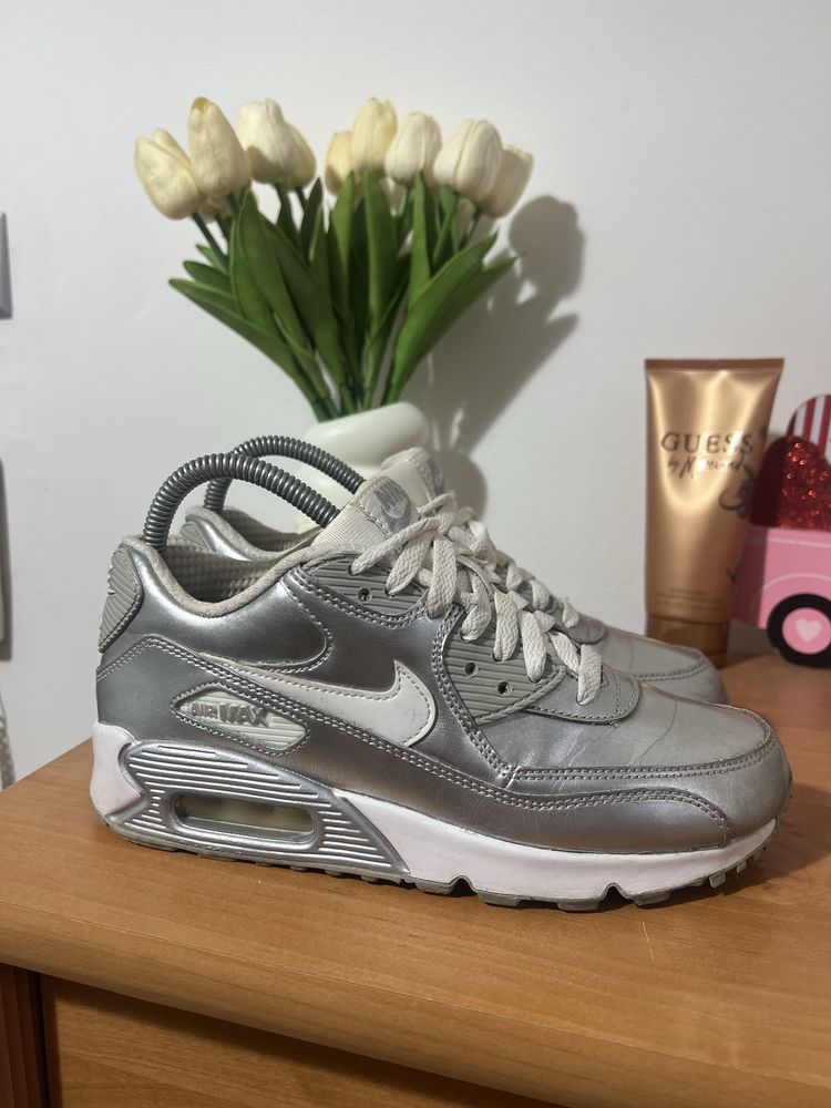 Оригинални маратонки Nike 37 номер