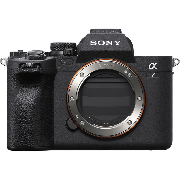 Продам срочно фотоаппарат Sony A7 mark 4 в коробке