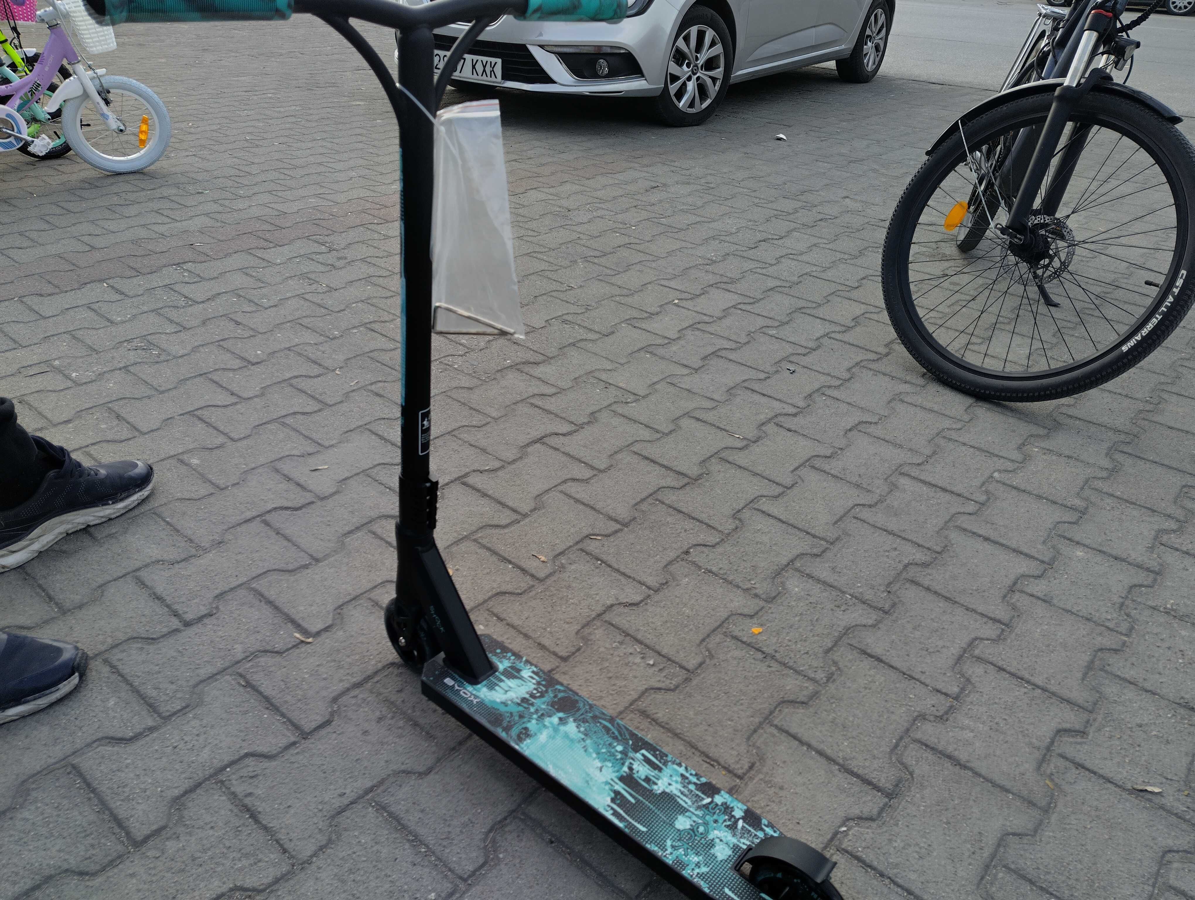 BYOX Детска тротинетка stunt SHOCK син