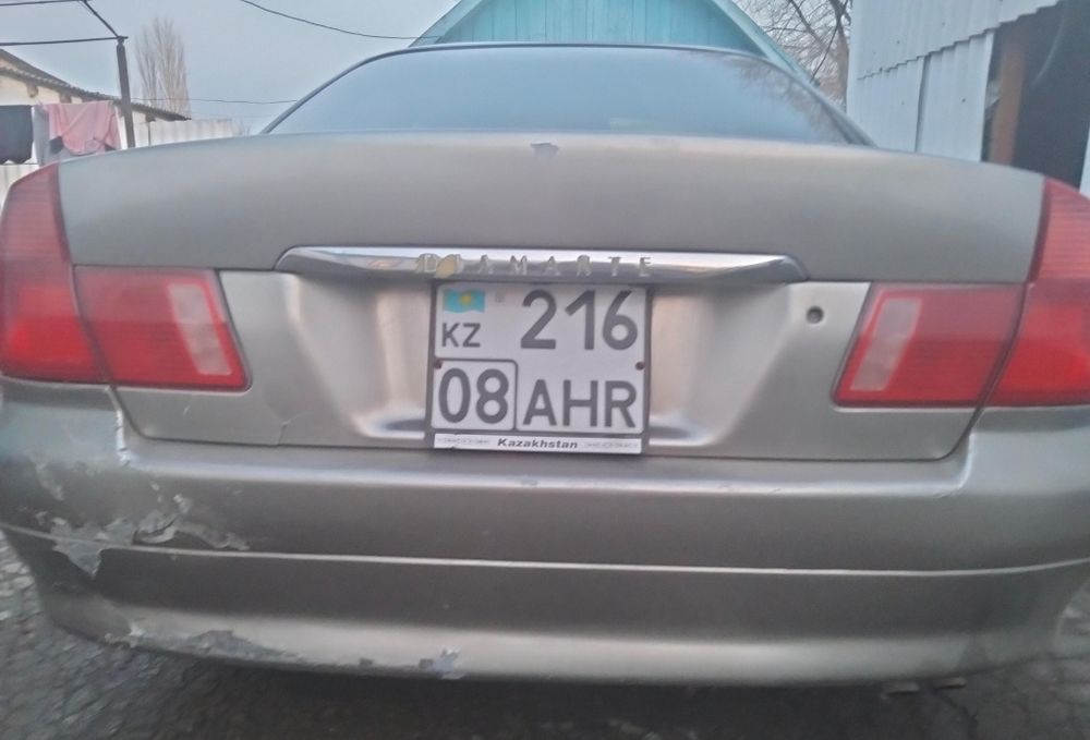 Продаю машину Mitsubishi Diamante