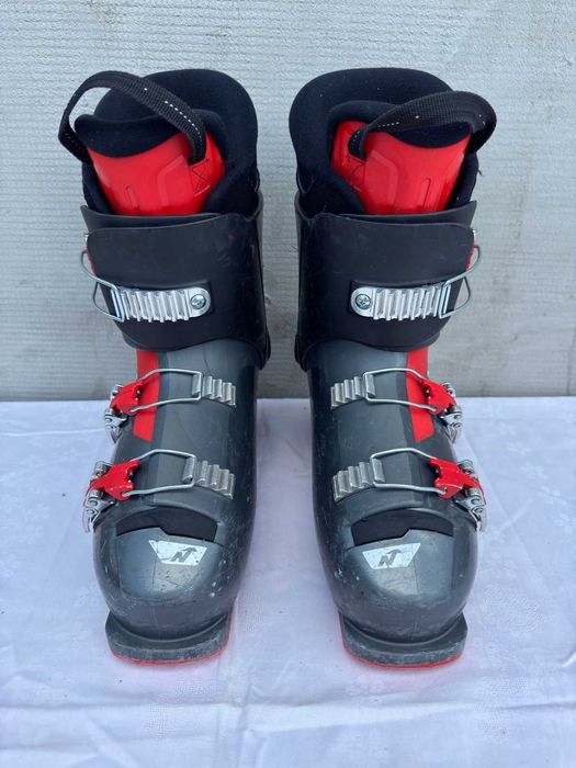 Clapari ski schi Nordica Speed Machine j3 marime Eur:39 Mondo:25.5