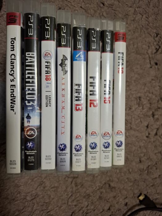 Playstation 3 plus 3 controlere plus cabluri