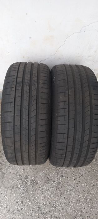 235 35 20 ПИРЕЛИ 2бр. Като нови Дот23