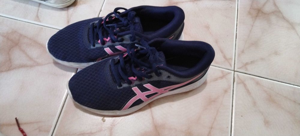 Маратонки номер 36