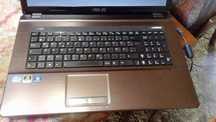 продавам лаптоп Asus