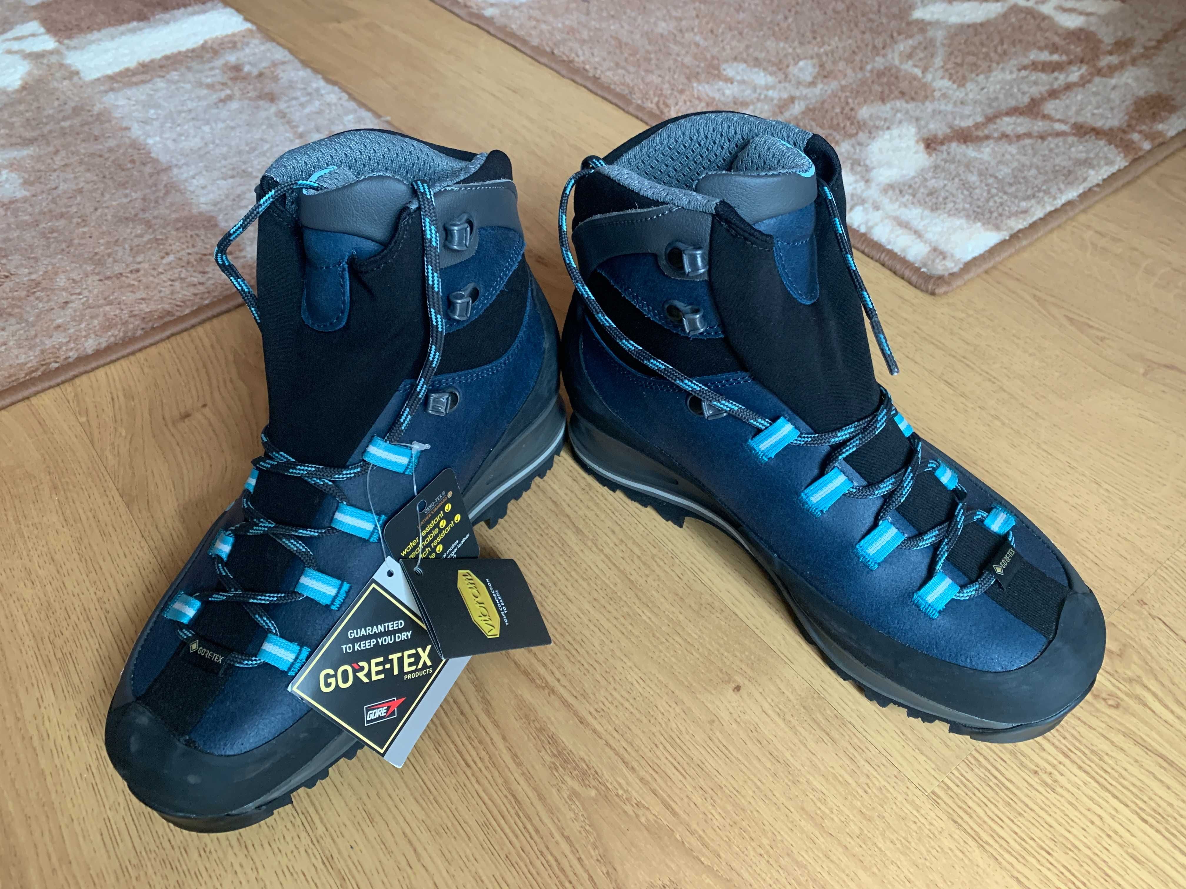 Туристически обувки La Sportiva