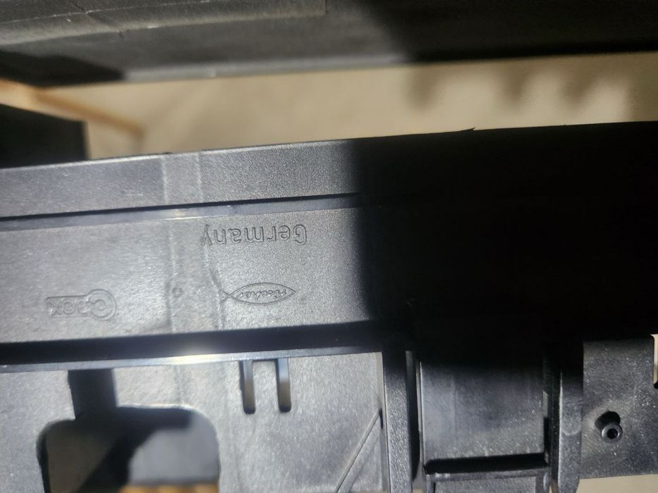 Оригинал AMG mercedes бардачок