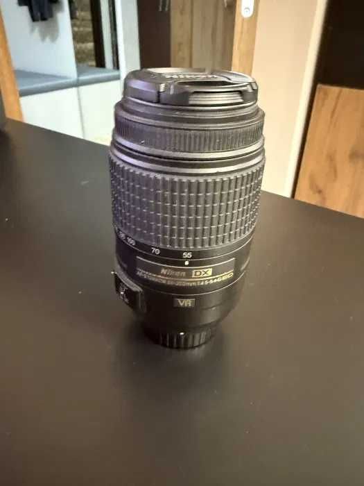 Nikkor 18-300mm f/3.5-6.3