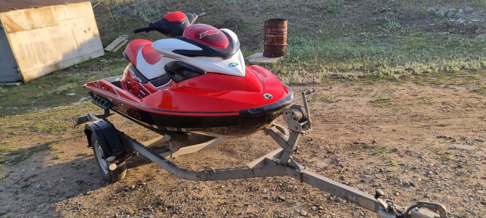 Продам гидроцикл sea-doo rxp