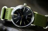 Продам раритетные часы  Poljot De Luxe 23 камнями !!!