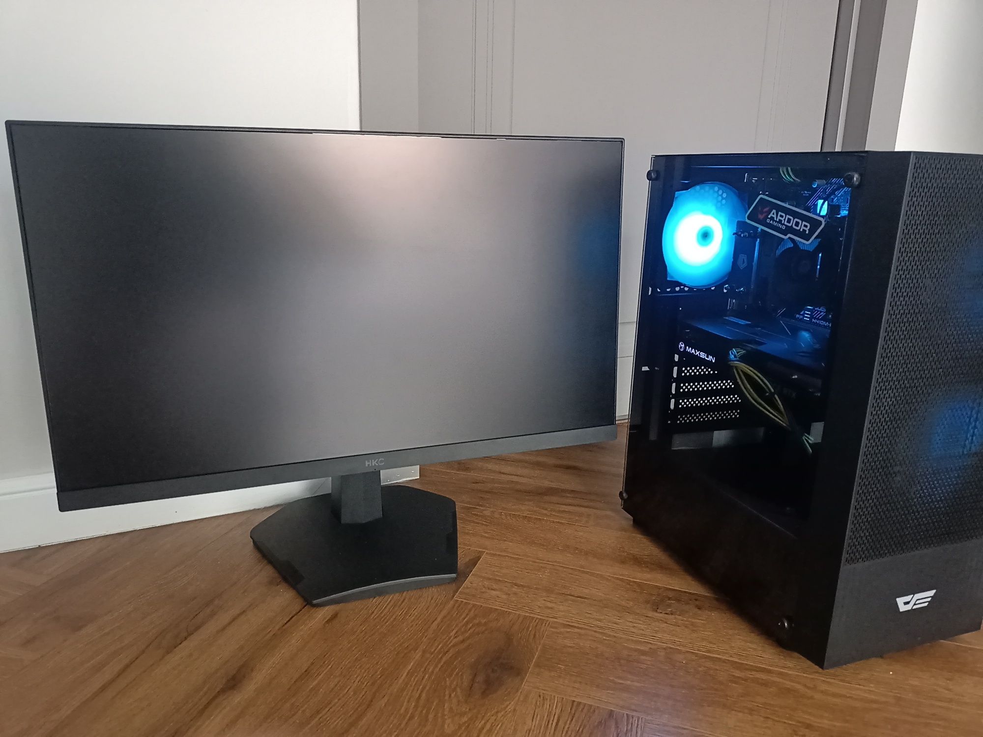 Nvidia geforce RTX4060/8gb, intel core i5/10th/ddr4, 16gb.