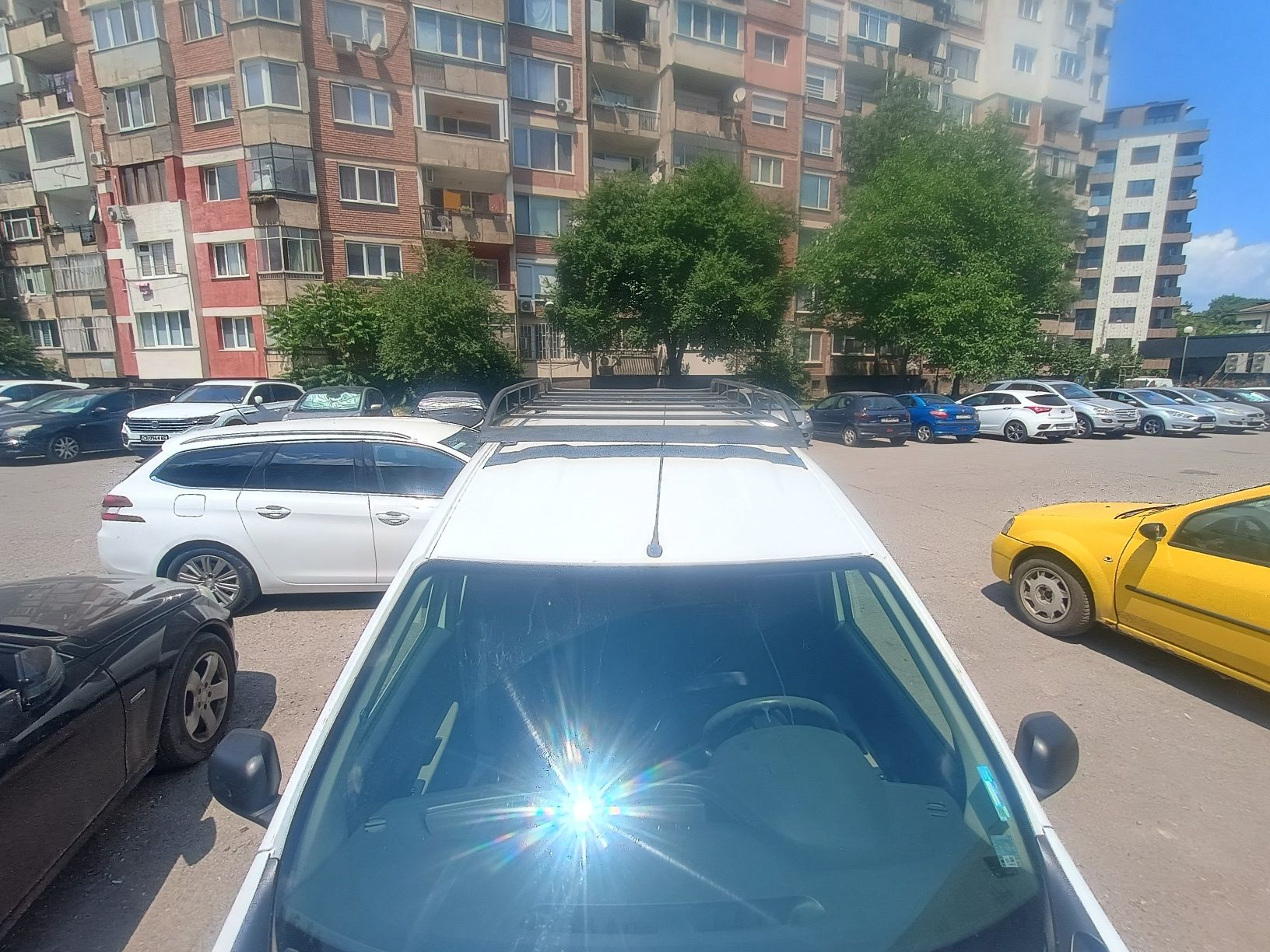 Продавам багажник за Дачия Докер