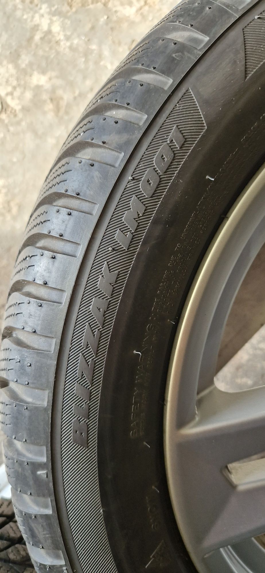 Jante Audi 5x112 A4 B9 17"  225 50 17 Bridgestone M+S