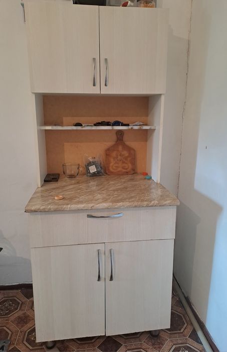 Шкаф и кровать  продаю срочно