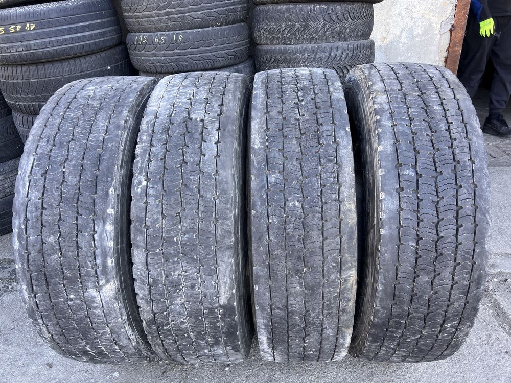 4 anvelope autocar/camion 295/80/22,5 , Michelin !