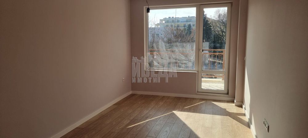 Продава се Двустаен апартамент в к.к. Св.Св. Константин и Елена - 77 кв.м за 2163 €/кв.м - Снимка #2