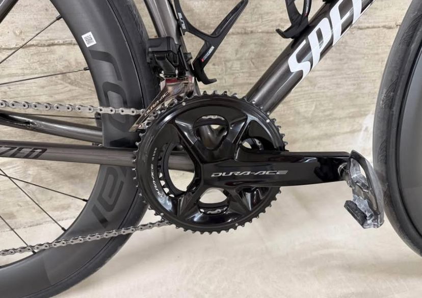 Карбонов ввлосипед SPECIALIZED TARMAC SL8.Dura Ace-di2-12v.Roval.2024г