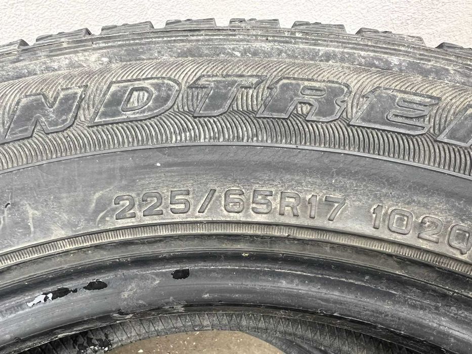 Продам шины R17 зимние