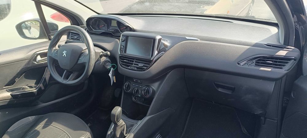 Peugeot 208 1.6 E-HDi 2012-2016г. на части