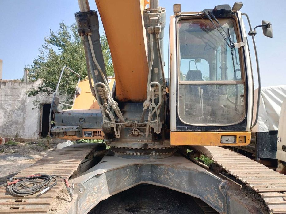 Excavator Liebherr 944