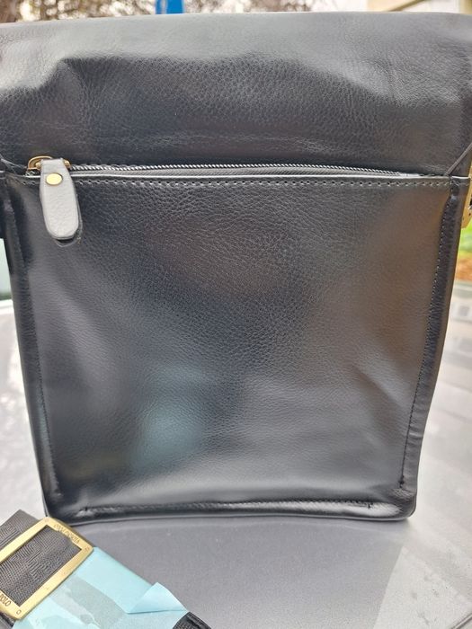 Продавам чисто нова кожена чанта POLO