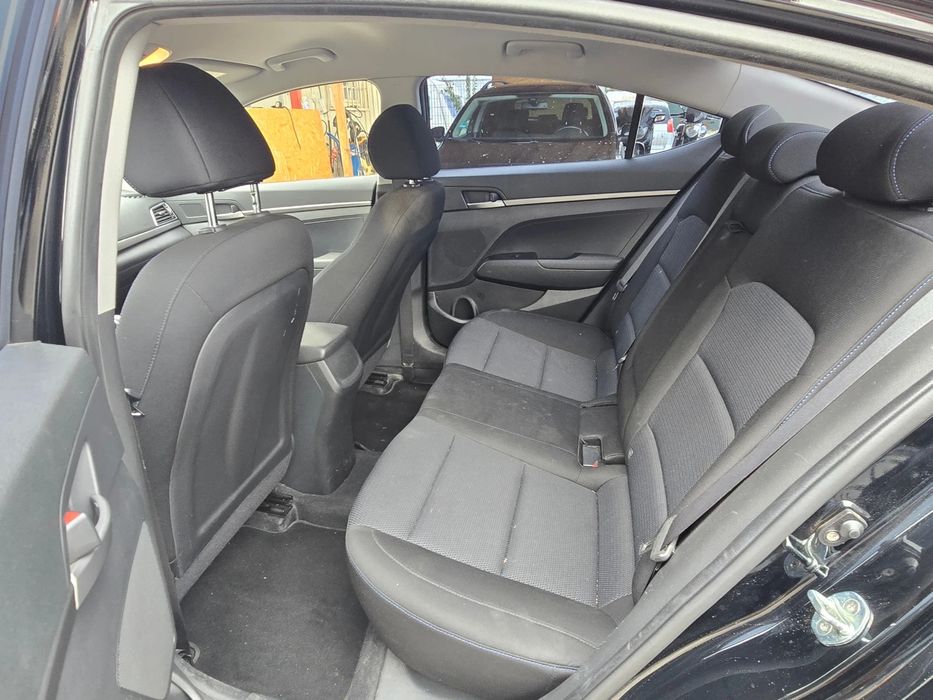 Hyundai Elantra 1.6i/LPG/Лизинг