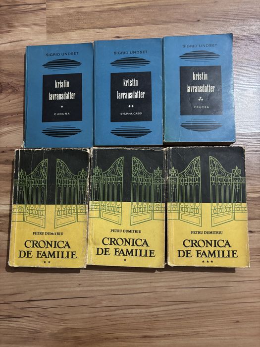 Vand carti noi si vechi