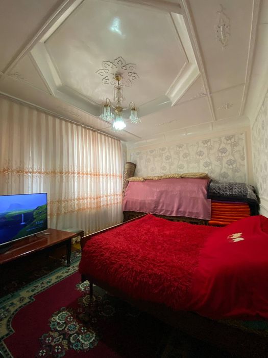 Sirdaryo shahar sentrda 7 sothli yangi uy