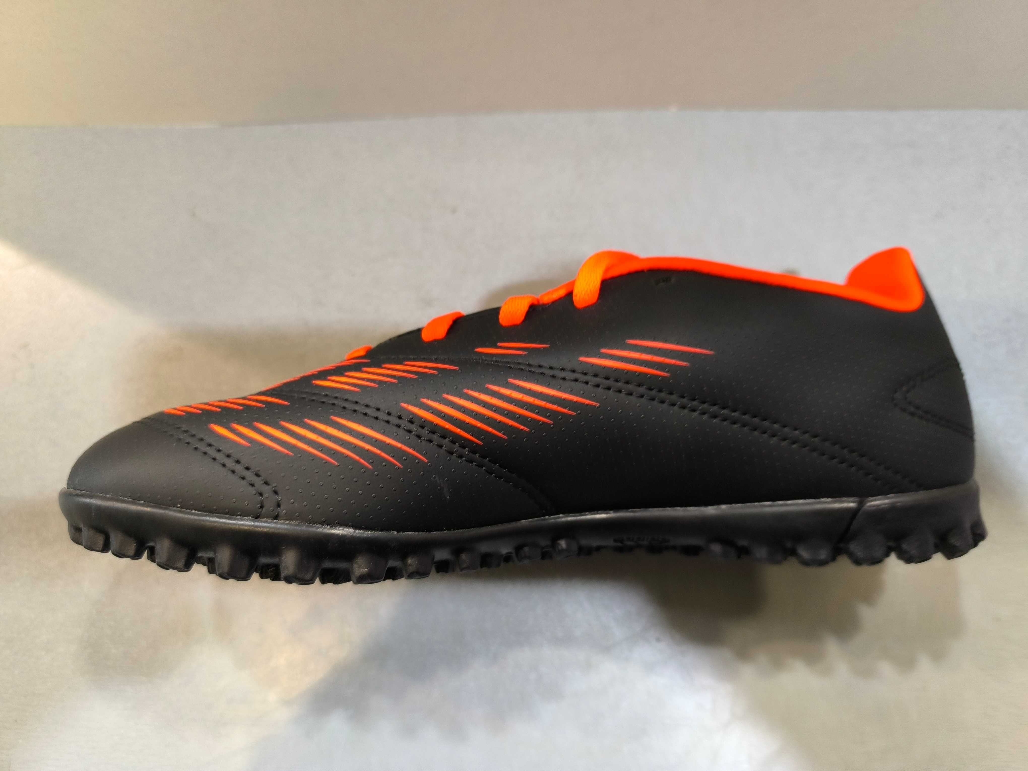 Adidas Predator  N38 и N38,5.Детски стоножки.Нови.Оригинал.