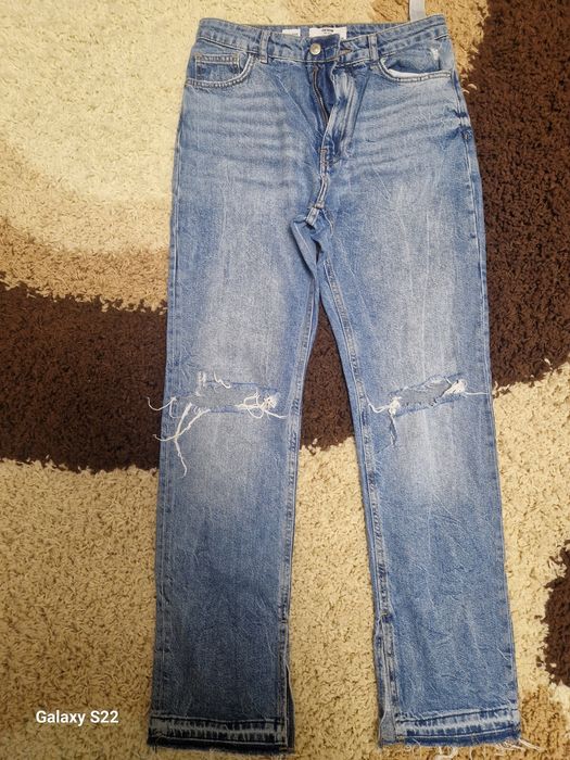 Blugi în stare perfectă