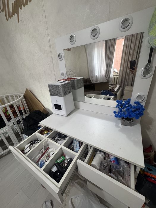 Продам спальный гарнитур