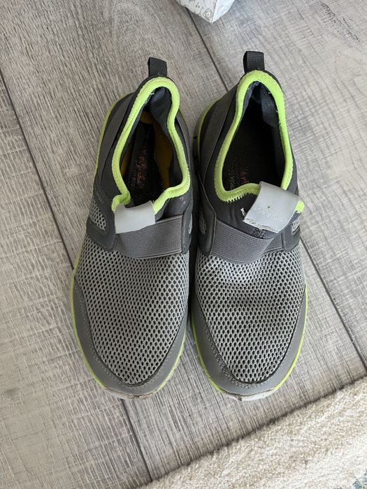 Срочно продам кроссы для мальчиков, размер 36