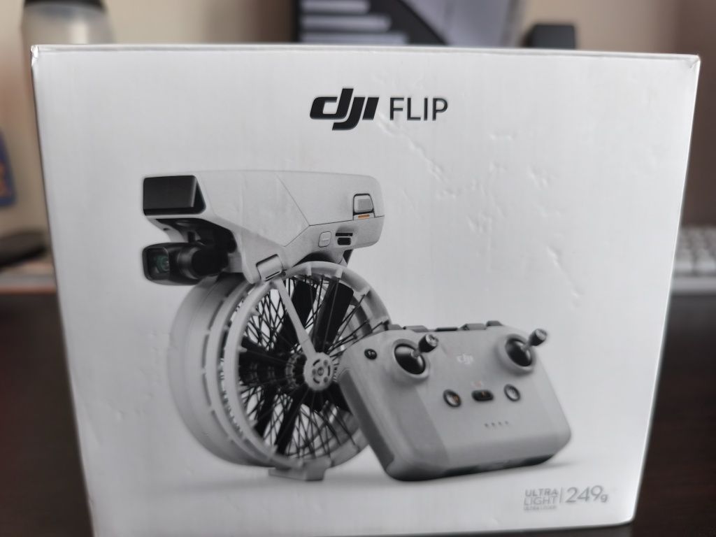 Dji flip дрон с нормално дистанционно