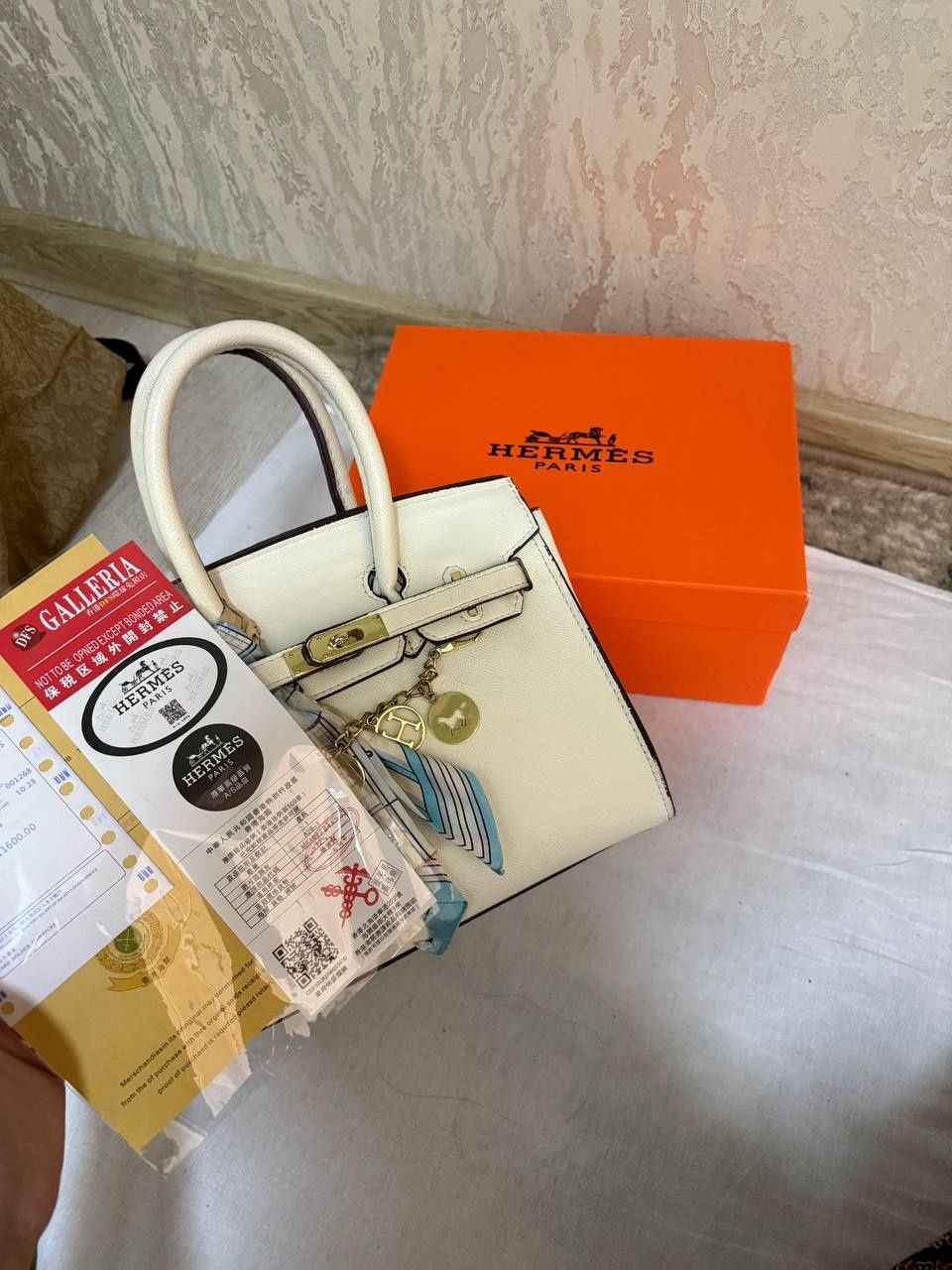 Hermes сумка среднего размера