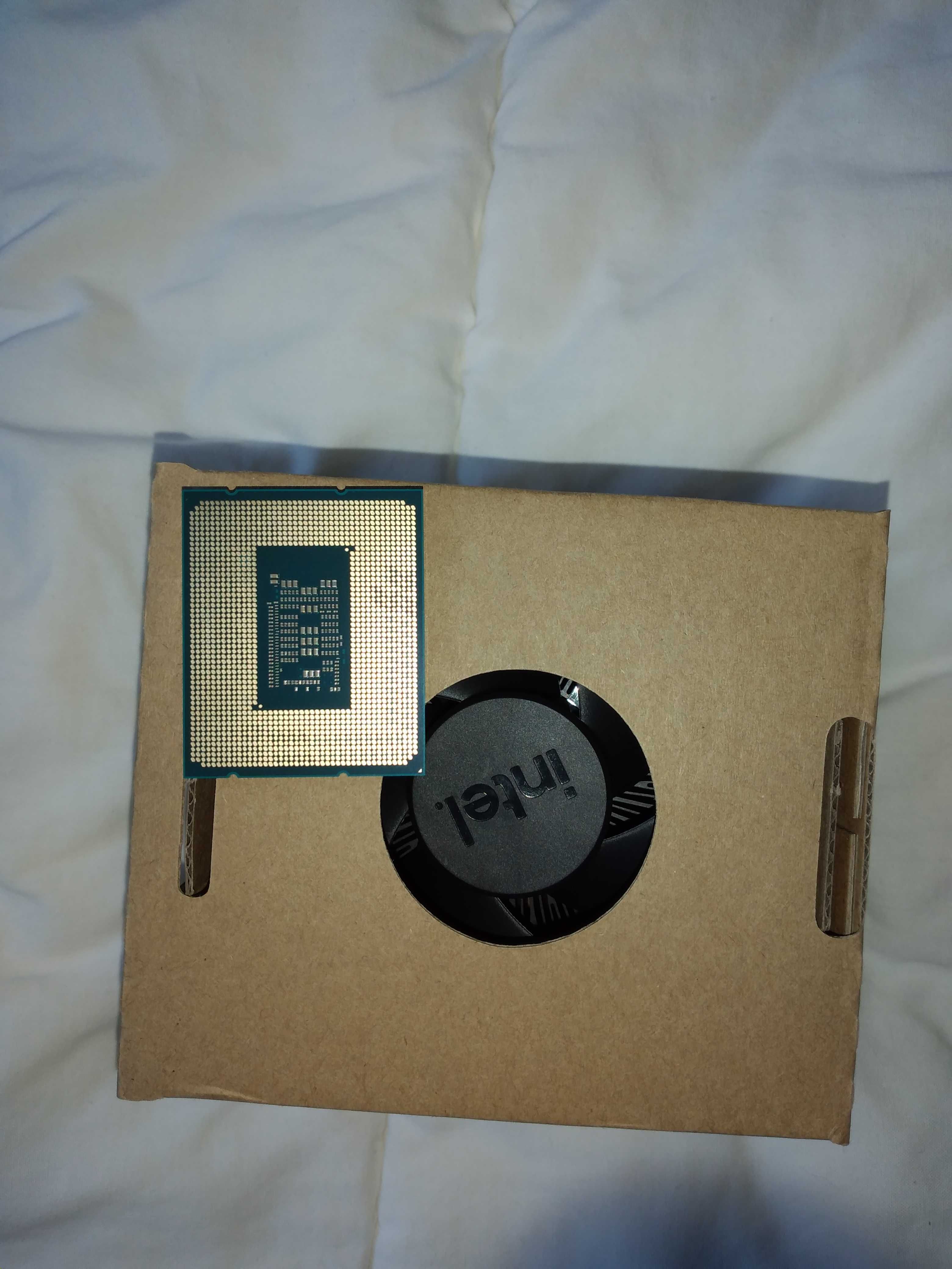Процесор intel i5-12500, 6-ядрен