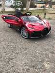 Детский электро мобиль BUGATTI Divo на пульте управлении в хорошем сос