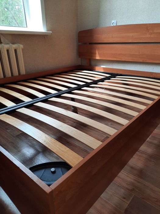 Продам спальную мебель