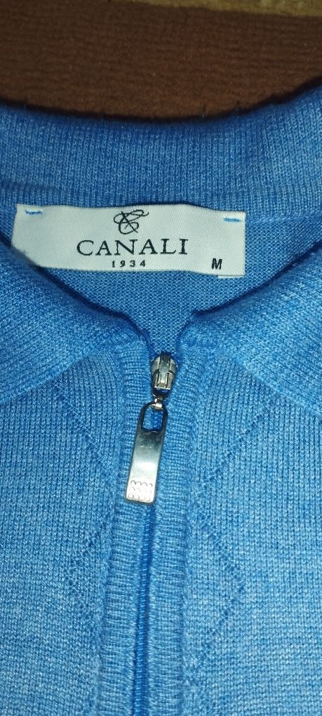 Продаётся мужская одежда Canali!  Производства Италия.