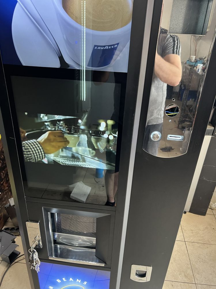 Necta Astro touch screen NFD aparat vending automat