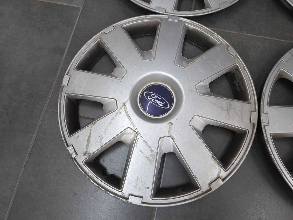 Тасове 16 - Ford