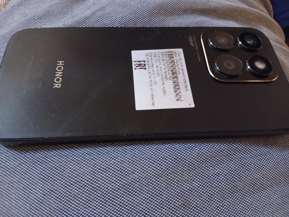 Хонор х 8  .(256)