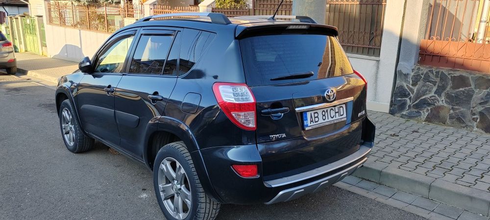 Vand Toyota Rav4 2011 2.2 Diesel Automată