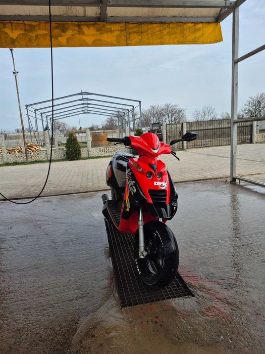 Vând scuter beta ark 49cc 2t