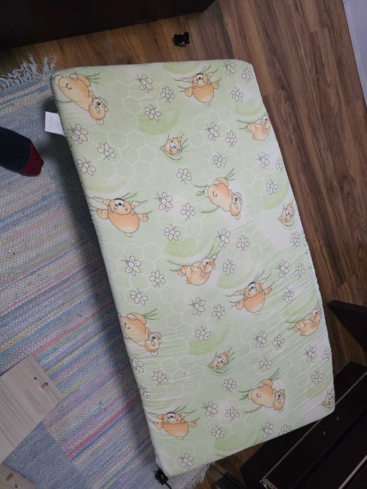 Сгъваема бебешка детска кошара със матрак