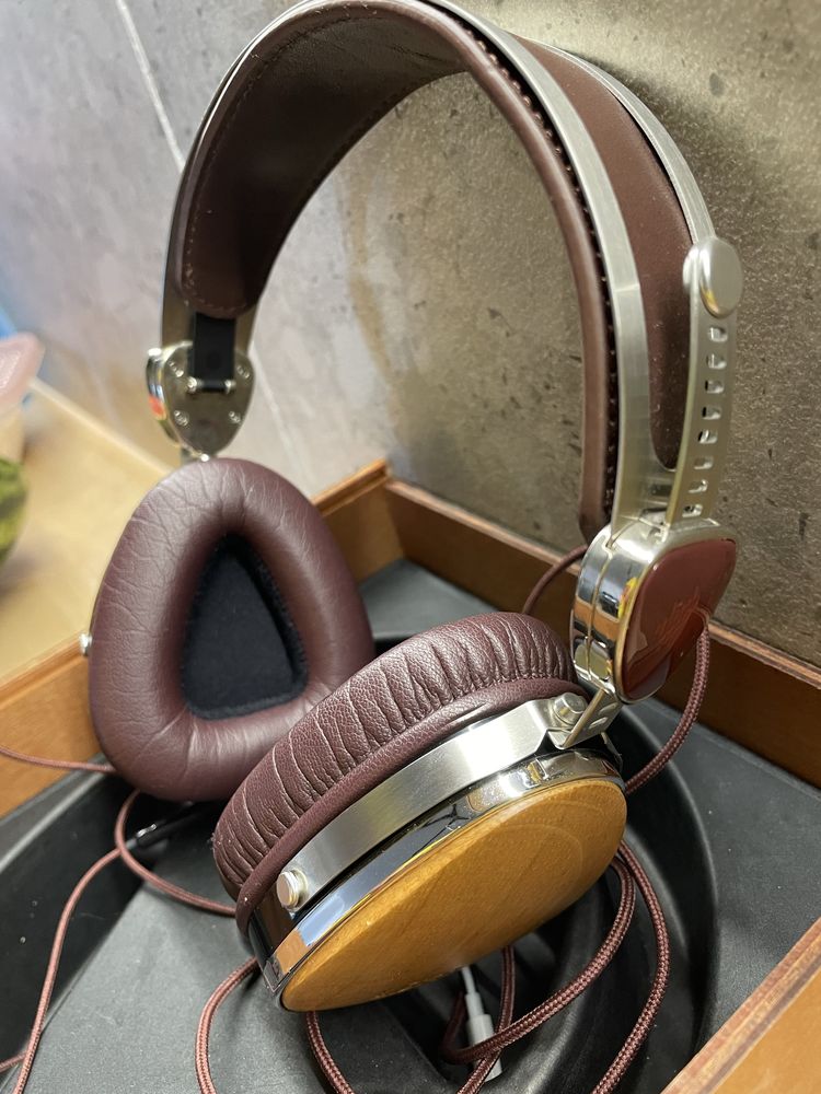 Слушалки LSTN wood