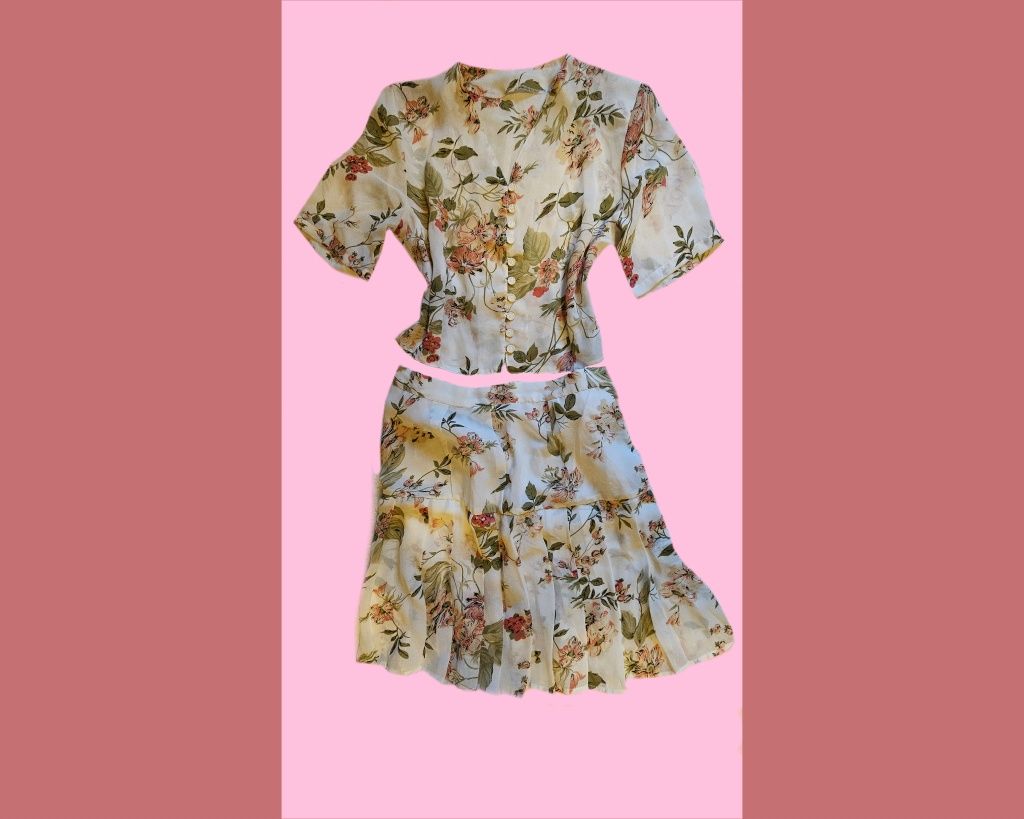 Costum vintage XS / 34, fusta și bluza din voal cu model floral