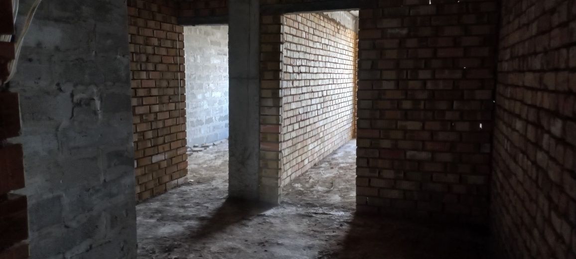 Квартира в новостройке. В районе Туркман гузар. Проезжая фэмили парк