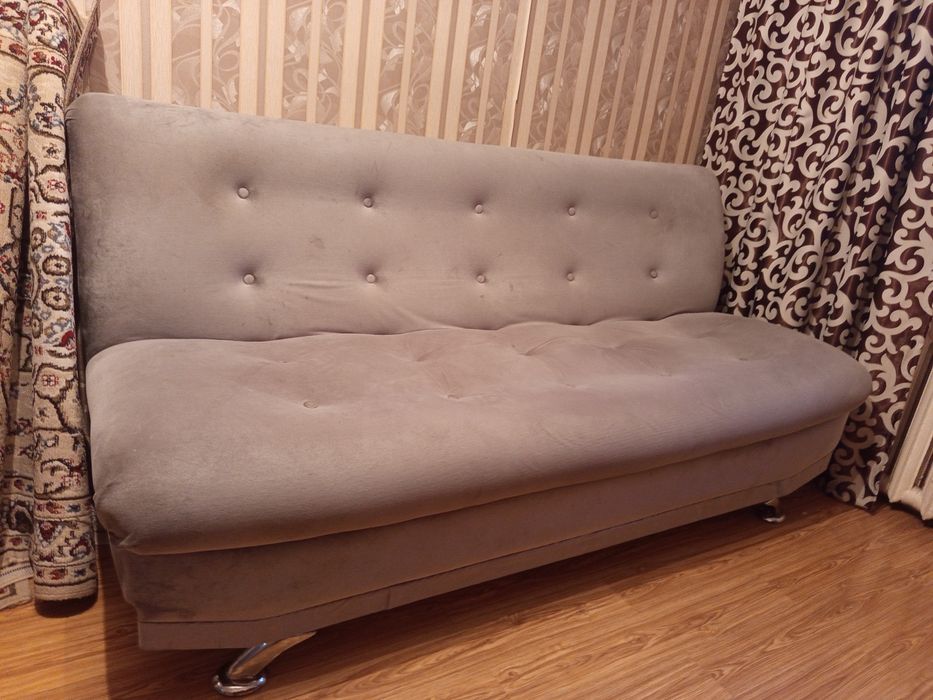 Продам диван в хорошем состоянии