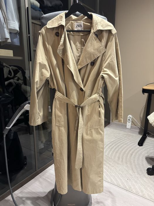 Зара Яке и Тренчкот